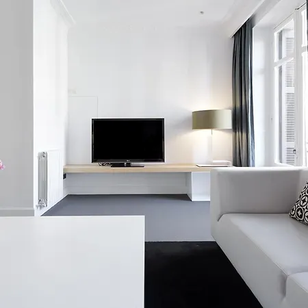 Reyes By Feelfree Apartment